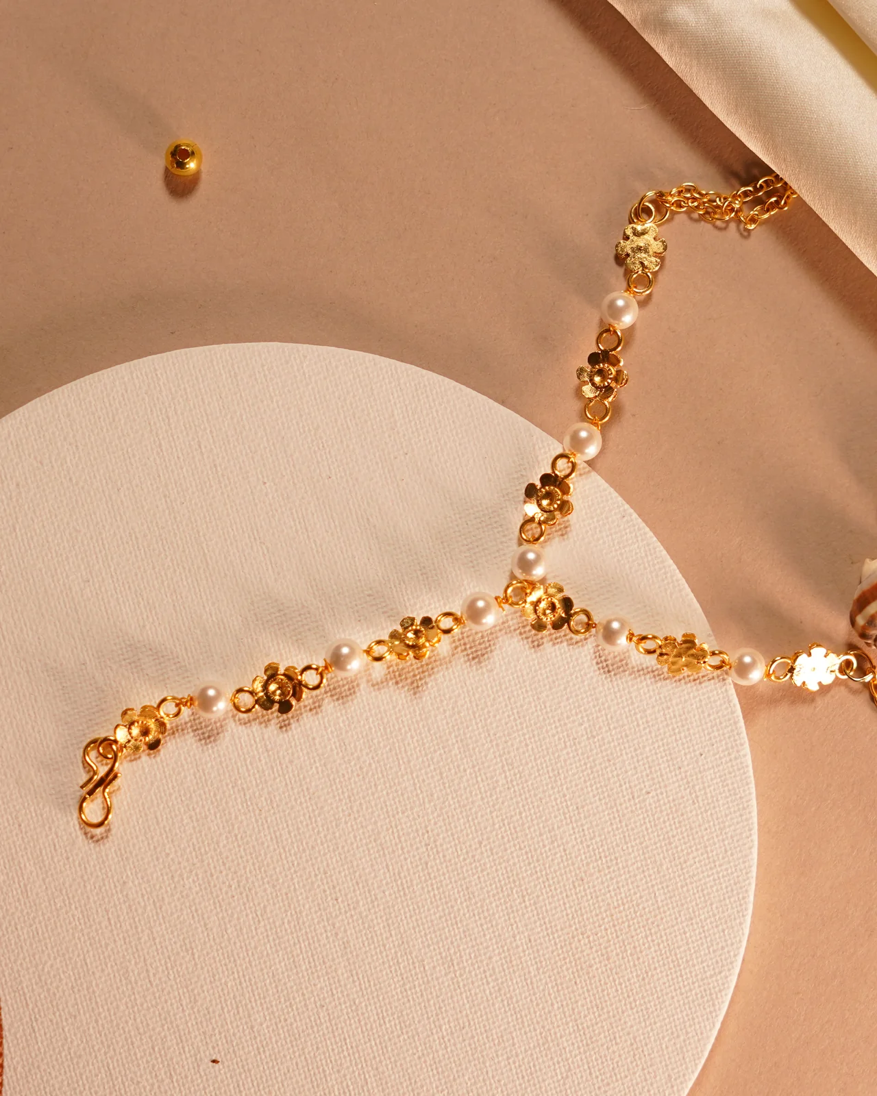 pearl-floral-hathphool